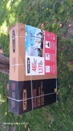 Lifetime Complete Portable Basketball System - Completely New, and untouched