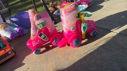 Barbie Roller skates