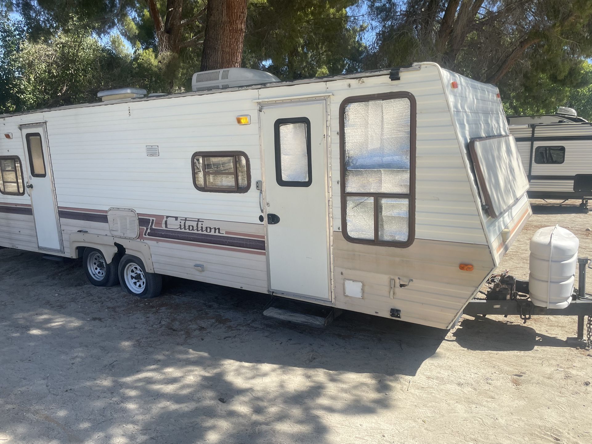 1986 Travel Trailer
