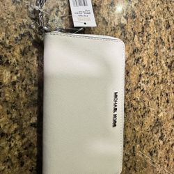 Michael Kors Wallet BNWT