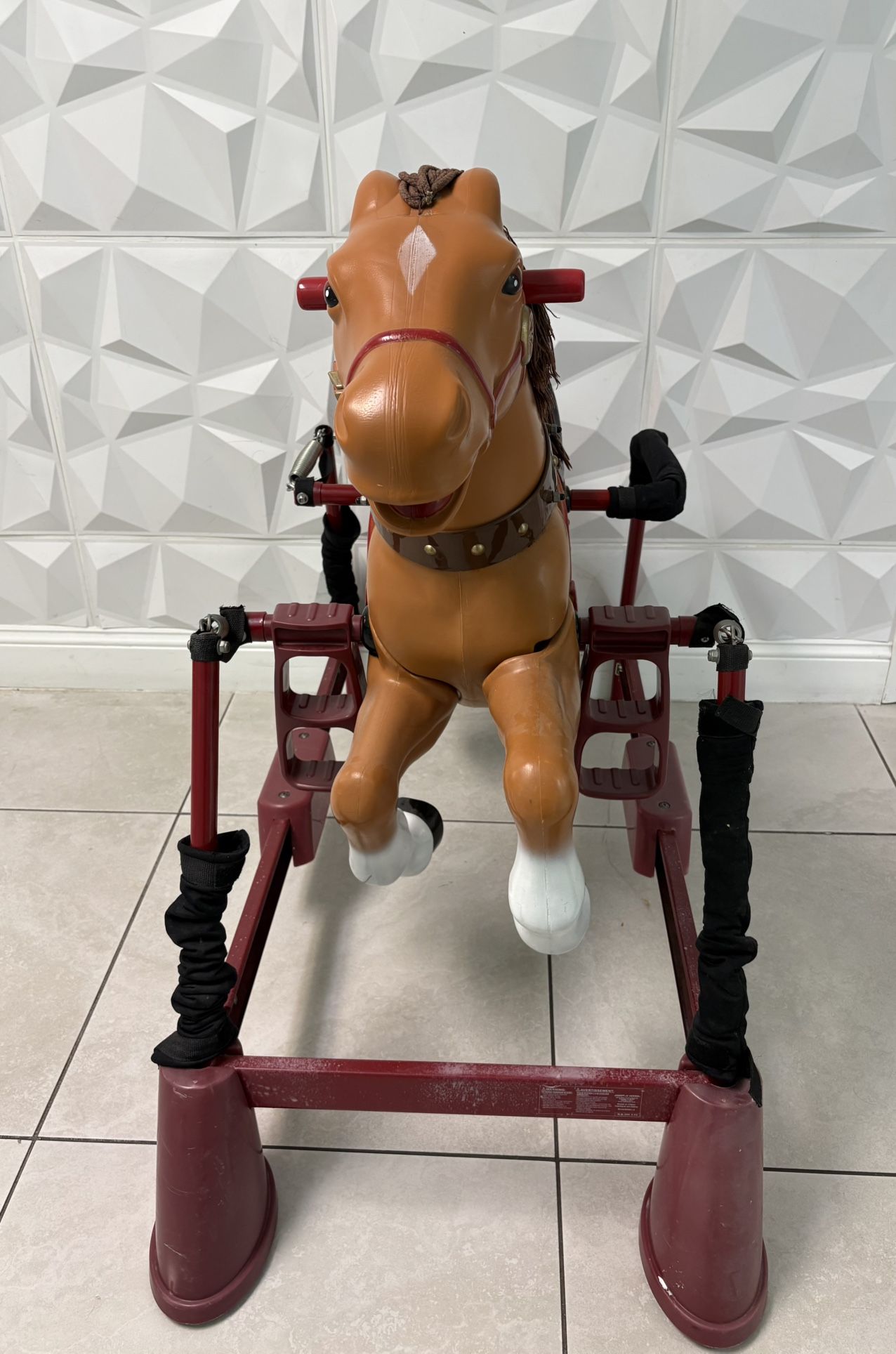 PLAY HORSE