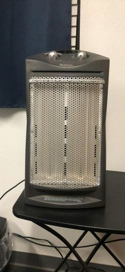 Two Black Holmes Quartz Tower Space Heaters Model HQH308 for Sale in  Bakersfield, CA - OfferUp