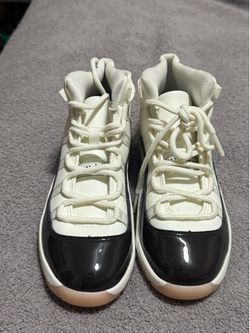 Air Jordan 11 Retro ‘Neapolitan’