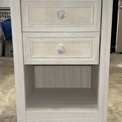 Heynemo Farmhouse Nightstand, with 2 Rattan Decor Drawers & Open Storage Shelf, Wood