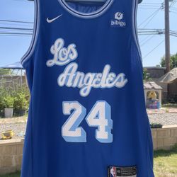 The DOPE #24 Kobe Jersey! 🐍♾️🐐🔥