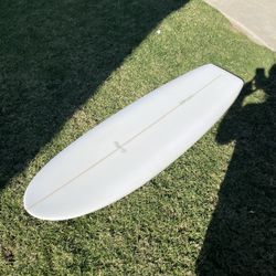 5’7” Mini Simmons Surfboard