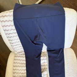 Small Navy Blue Lululemon Leggings 
