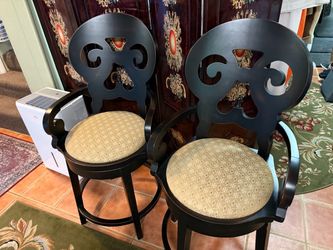 Classy black high tops stools