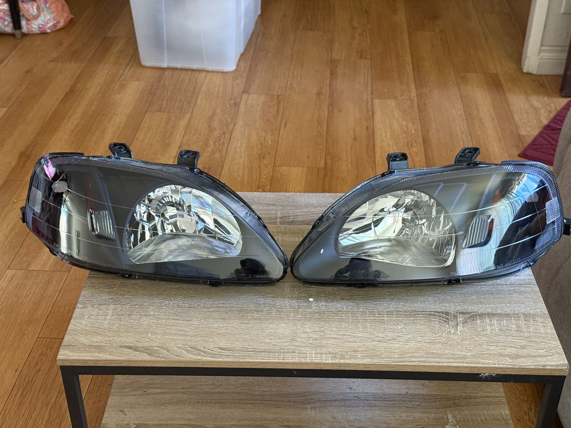 Civic 99-00 front headlights.
