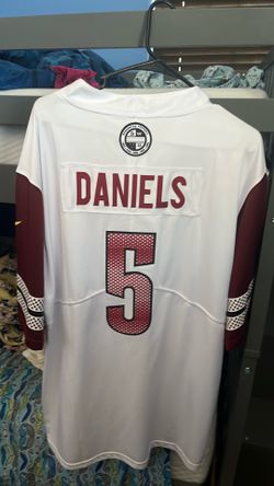 Jayden Daniels jersey