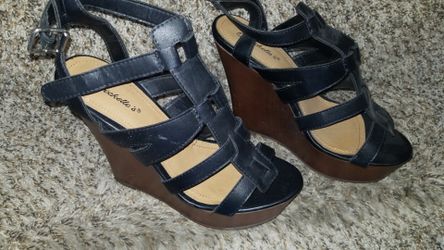 Wedge heels size 10