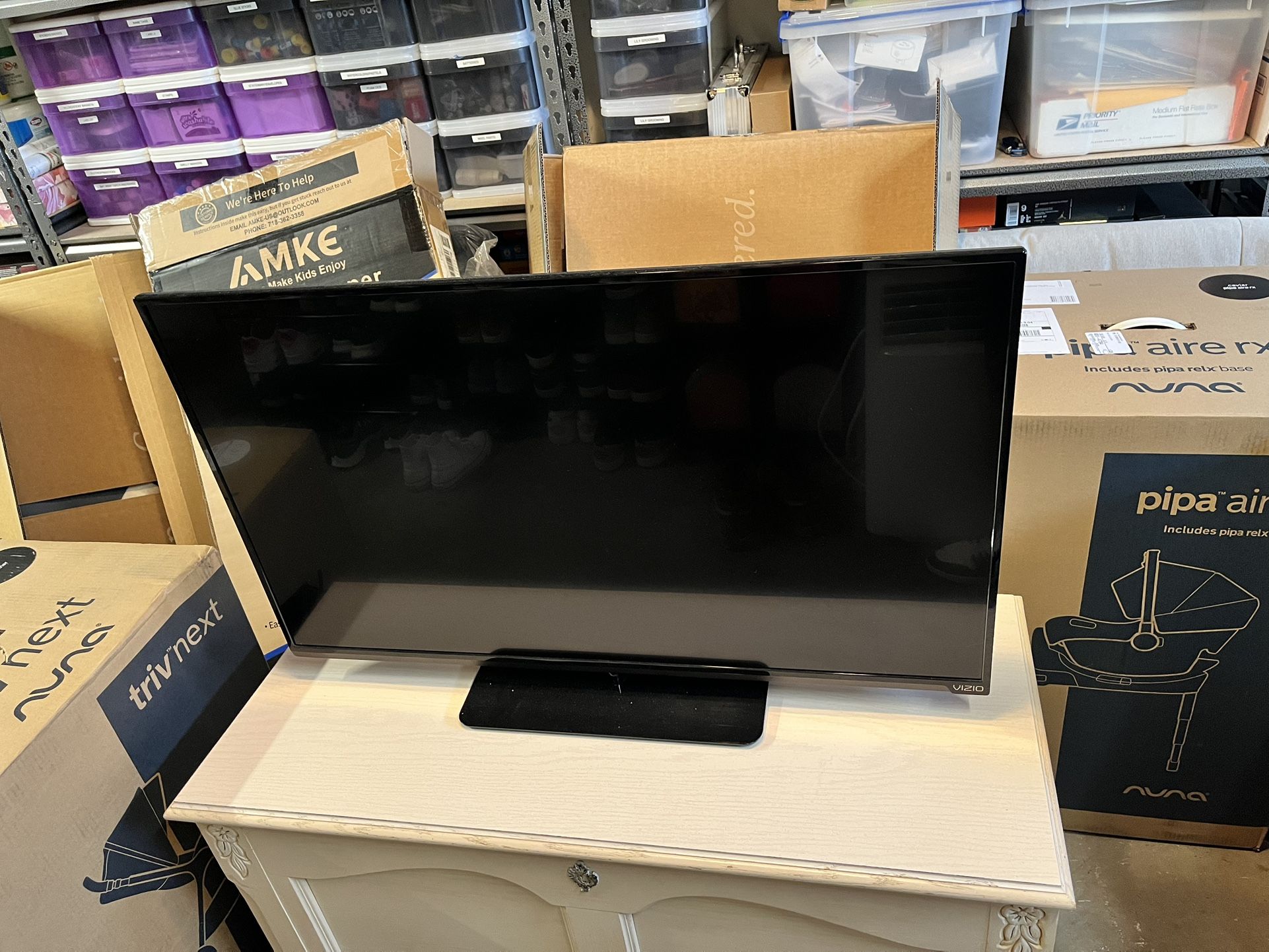 40 Inch Vizio TV