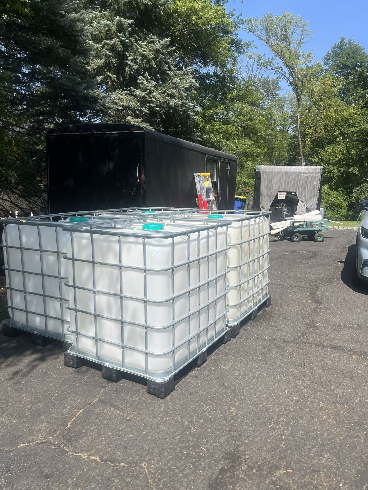 250 Gallon Food Totes Delivery Available