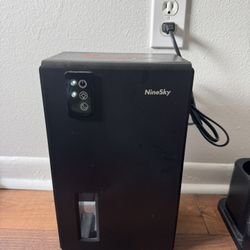 Dehumidifier - 800 Sq Ft