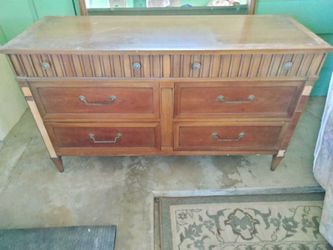Vintage Vanity Dresser