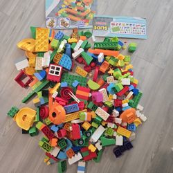 Large collection of marble  race and peg
 pieces