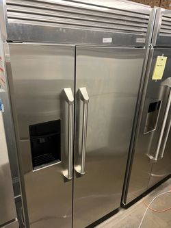 Stainless Steel Side-by-Side Refrigerator with Ice Dispenser