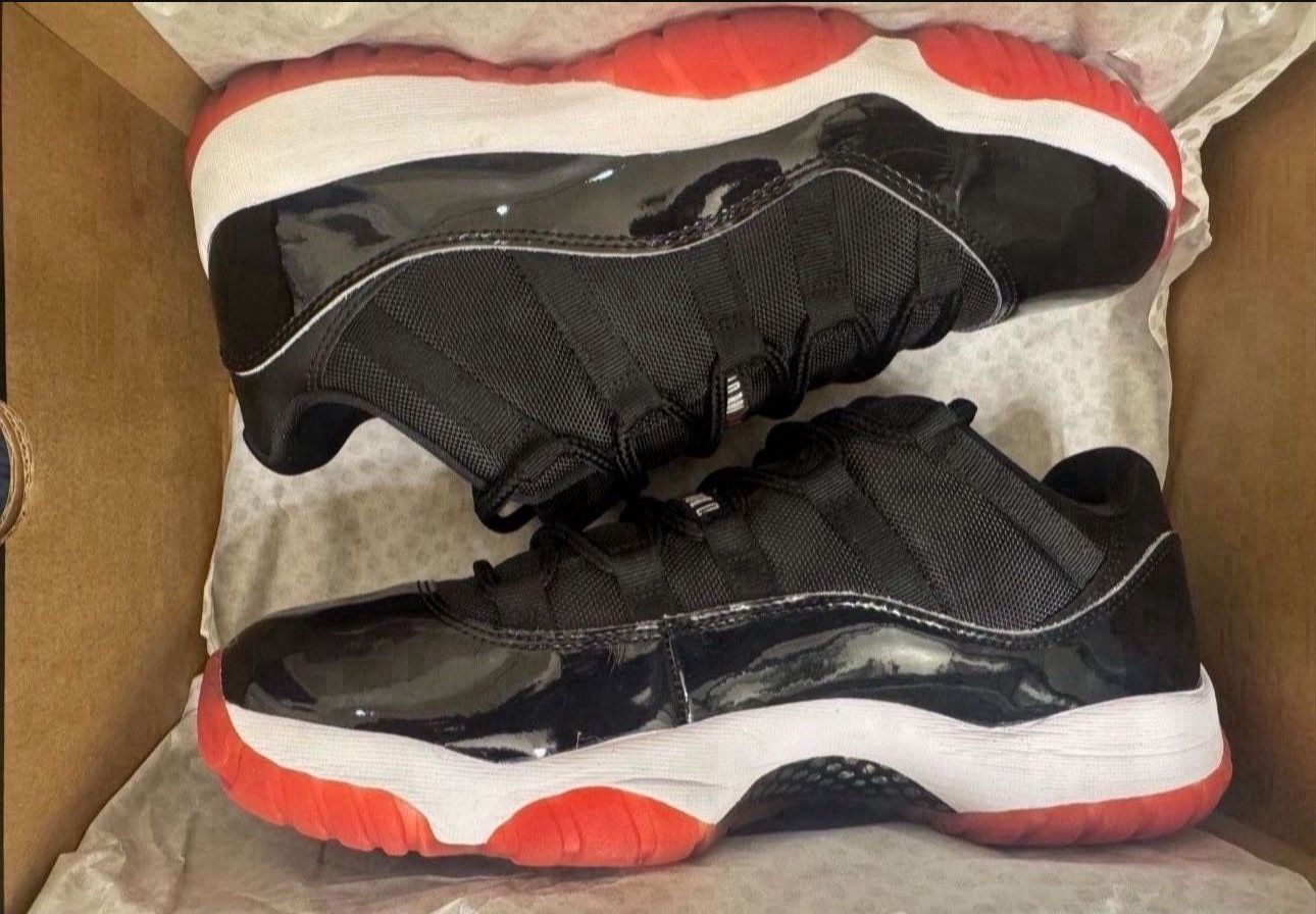 Air Jordan Retro 11 Low(Great Condition) SUPER FIRM ON PRICE (NO TRADES)