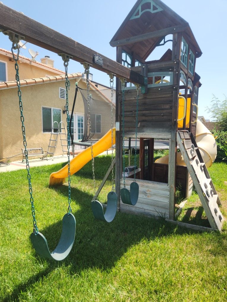 Playground, Make Offer!