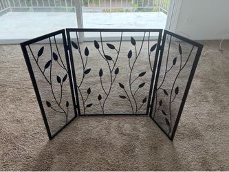 3-Panel Fireplace Screen – Black Metal Leaf Design