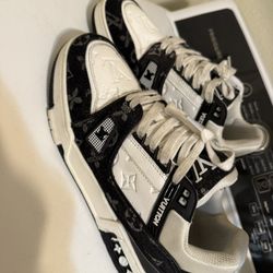 LV Trainer Sneaker