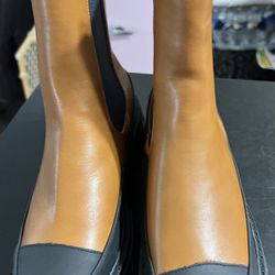 Women’s Rain Boots Size 6 1/2