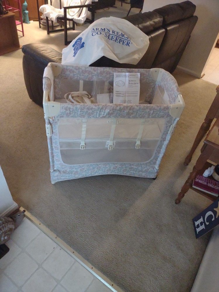 helpful Co-Sleeper Bassinet