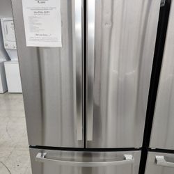 $1199(MSRP$2299, Save $1100) GE French Door Refrigerator With Ice Maker and Internal Water Dispenser