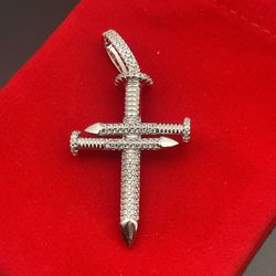solid 925 silver nail cross pendant 