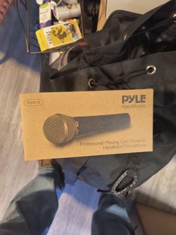 Brand New Factory Sealed Professional Moving Coil Dynamic Handheld Microphone