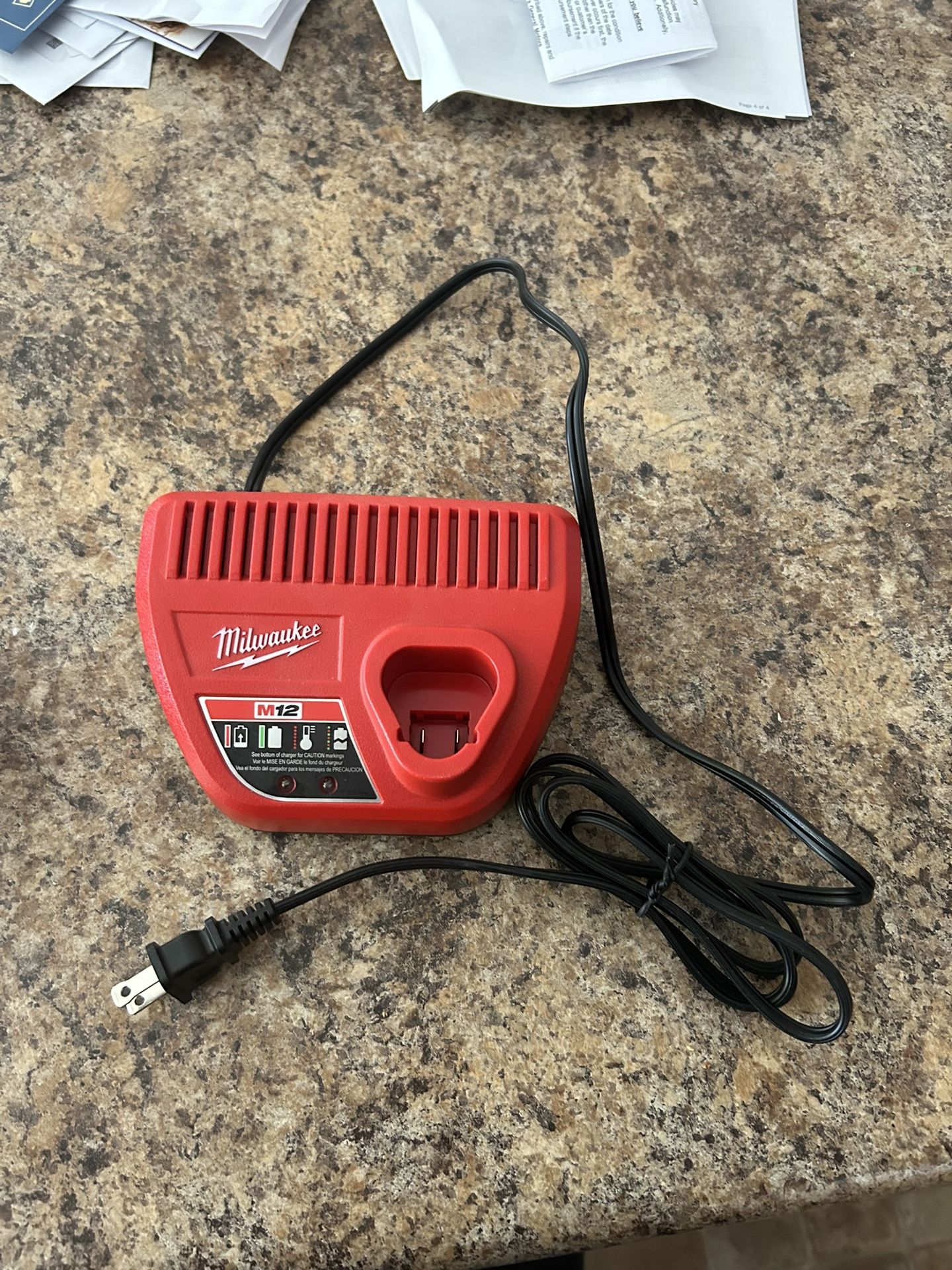 M12 Milwaukee Batter Charger