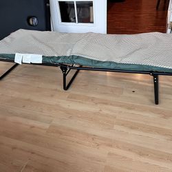 Colt / Portable Bed