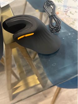 EM11 NL mouse