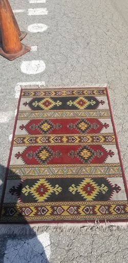 Vintage Indians style rug 3'x8'