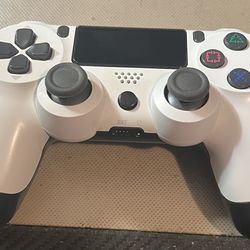 PS4 controller