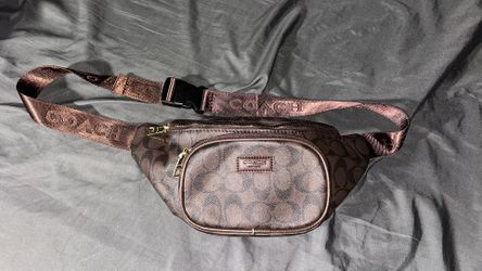 Women’s Belt Bag With zippers Pocket Adjustable Strap