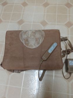 Brookstone Shiatsu Neck Massager Pillow