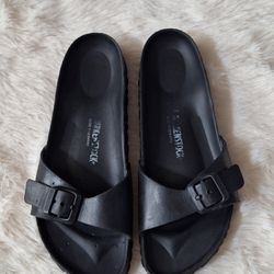Birkenstock Black Buckle Slides Womens 10 Mens 8 