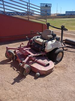 Ride on lawn mower