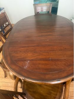 Dining room table