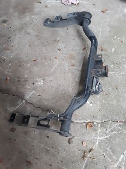 99-07 Chevy or gmc tow hitch with bolts