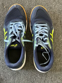 Volleyball shoes