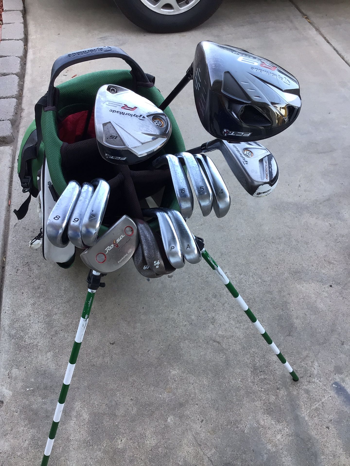 Men’s TaylorMade R9 Golf Club Set