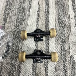Independent Skate Trucks