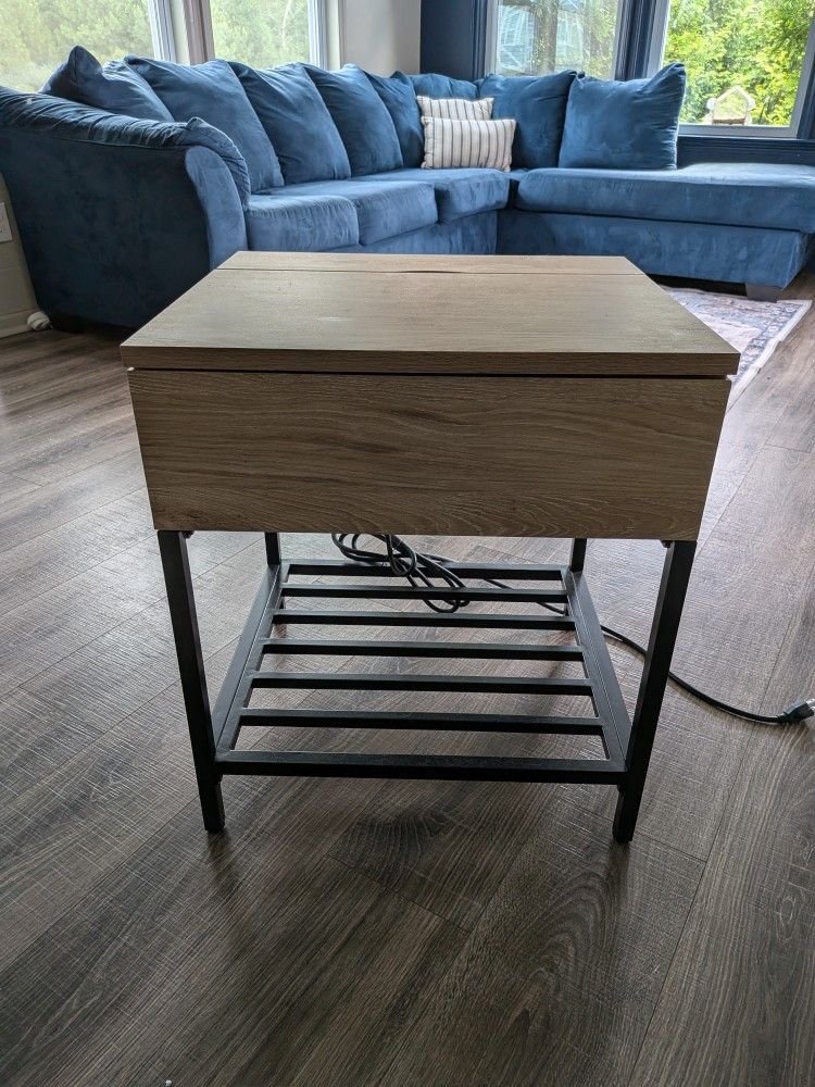 End Table With Built In Plugs