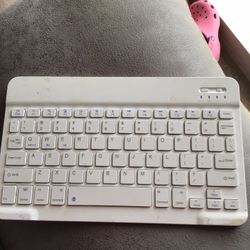 Bluetooth Keyboard 