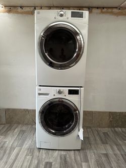 Kenmore washer and dryer laundry set