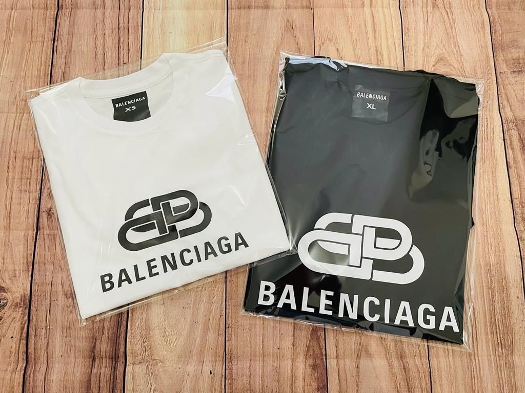 Balenciaga Tshirt Black And White