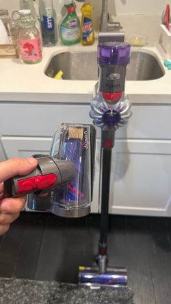 Vacuum Dyson V8 cordless