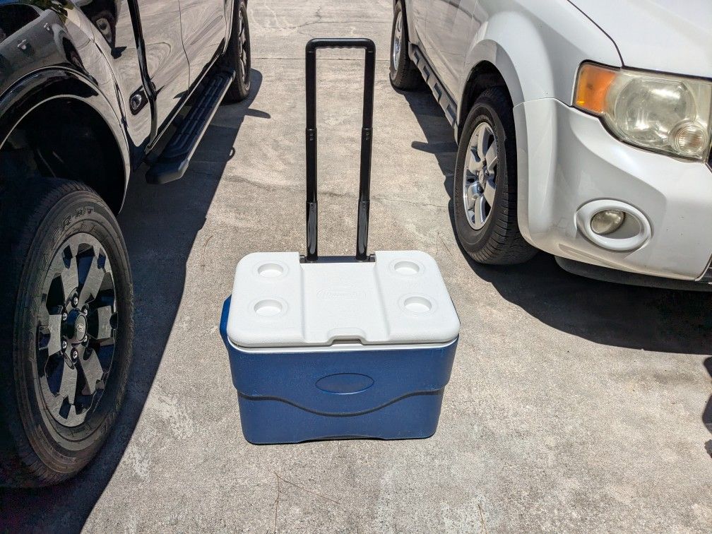 Rolling Cooler